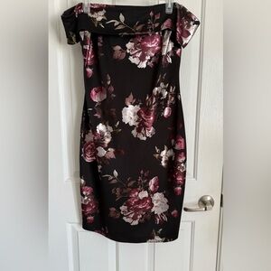 Black and shades of pink foil floral body con off shoulder dress size 10